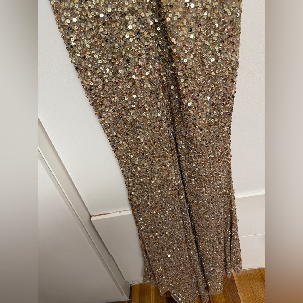 NWT |Mac Duggal 1068 Shimmering Gold Sequined Sleeveless  Side Slit Gown Size 2 - Picture 15 of 17